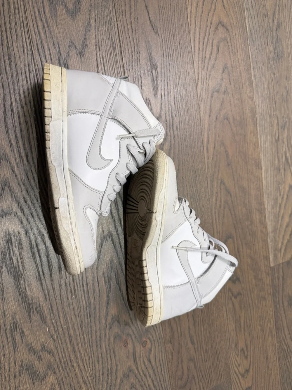Nike High-Top Sneaker in White and Light Grey - Picture 6 of 13